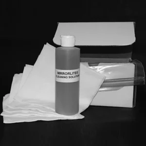 Glassless Mirror Cleaning Kit