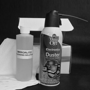Cleaning kit for optional grade mirrors